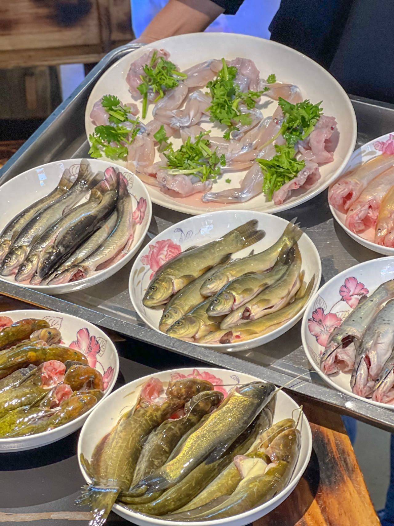 么大家都说餐饮火锅适合年轻人创业？PG电子麻将胡了试玩【马河坎】为什(图4)